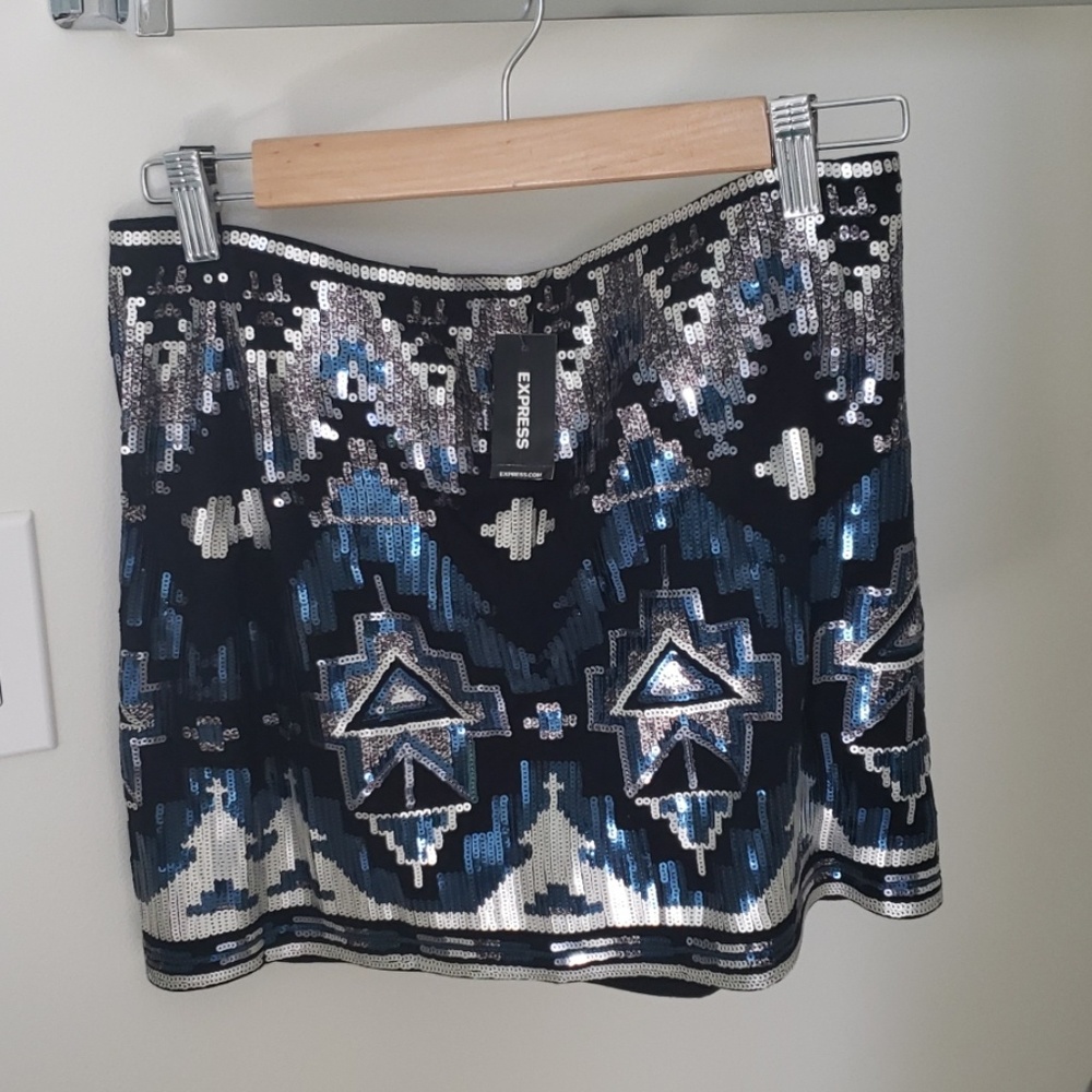Express sequin skirt